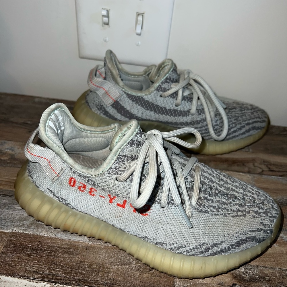 Yeezy blue tint with pink details size 6 womens